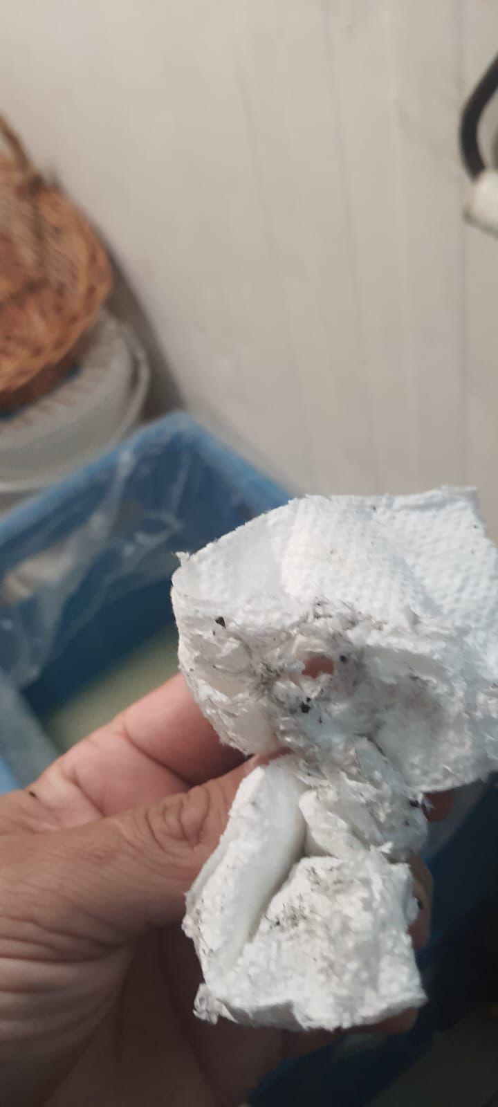 Nereguli grave găsite de ANPC la 38 din 39 comercianți din Hala Obor. Inspectorii cer închiderea definitivă a două unități 764432