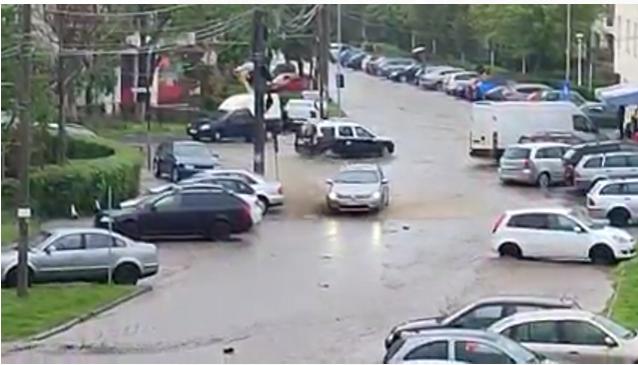 Fenomene meteo extreme în întreaga ţară: Ploi torenţiale, grindină, ninsoare şi frig | Care sunt zonele cele mai afectate 764623