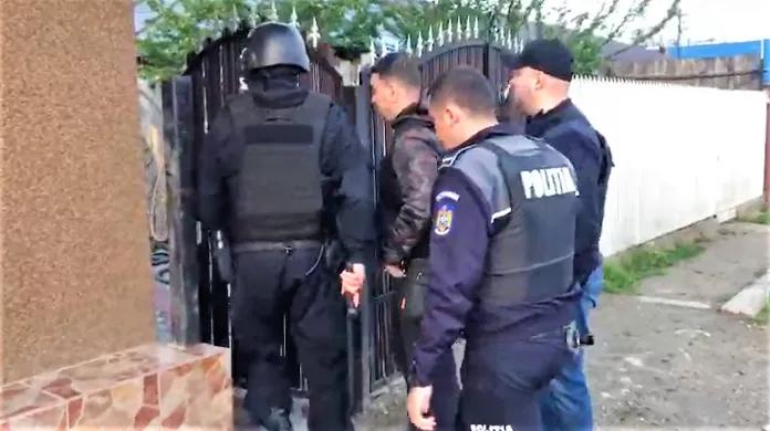 Percheziții ample în județul Vaslui. Peste 100 de polițiști și 40 de jandarmi au participat la acțiune 764876
