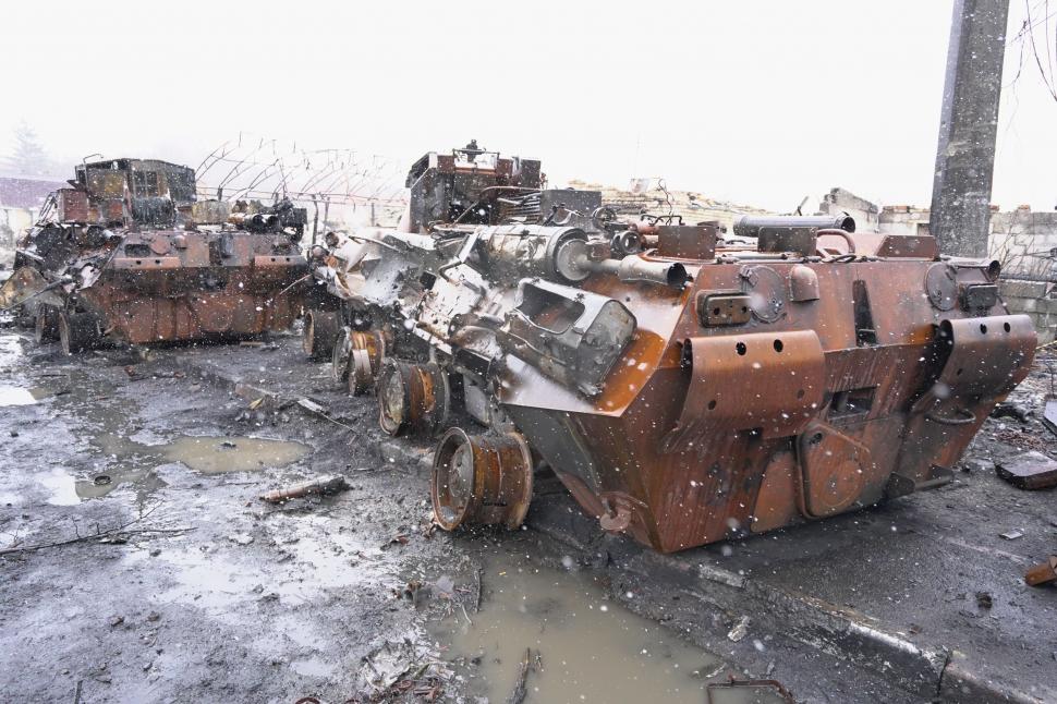 Peste 9.000 de crime de război sunt investigate în Ucraina | Zece soldaţi ruşi, inculpaţi pentru masacrul de la Bucha 765063