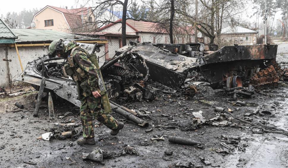 Peste 9.000 de crime de război sunt investigate în Ucraina | Zece soldaţi ruşi, inculpaţi pentru masacrul de la Bucha 765064