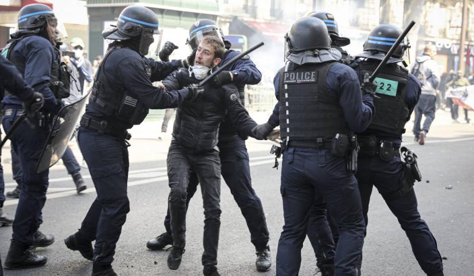 Proteste în Franța de 1 Mai. Manifestări violente la Paris | Poliția a reținut zeci de persoane  765114