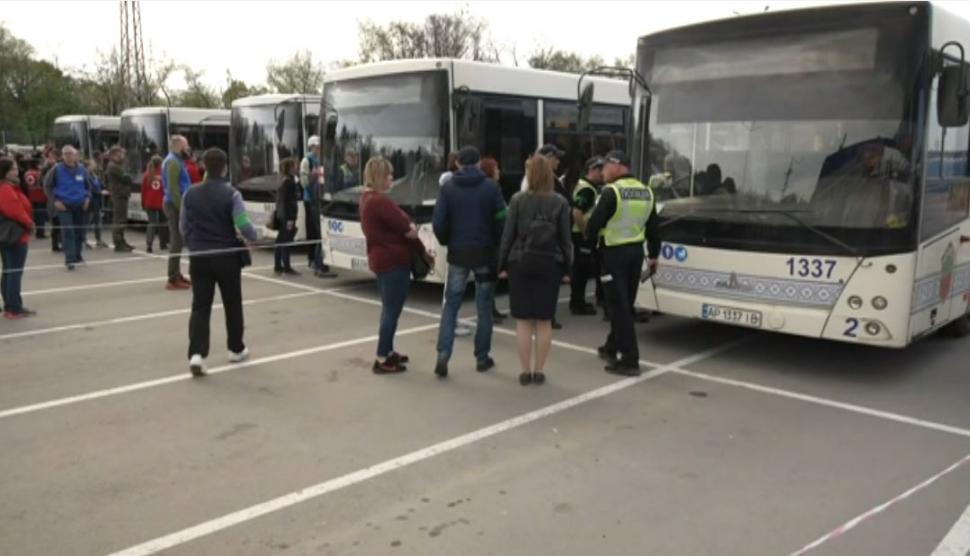 Ce s-a întâmplat cu civilii evacuați din uzina Azovstal, încercuită de forțele ruse la Mariupol 765523