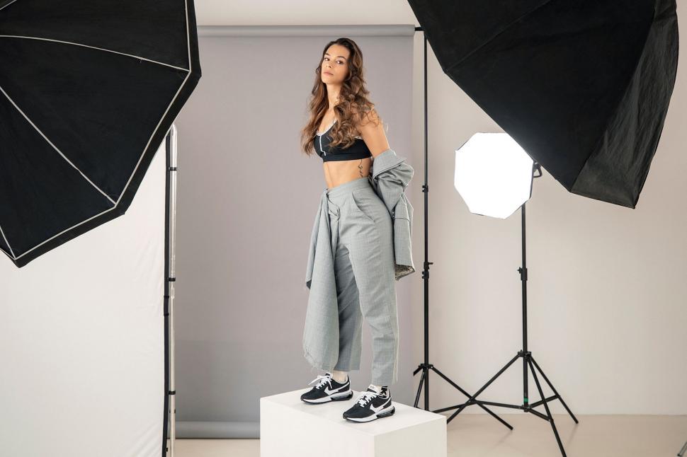 Sneakerheads, bucurați-vă! A sosit momentul! Give Fresh Air BUCHAREST! 765374