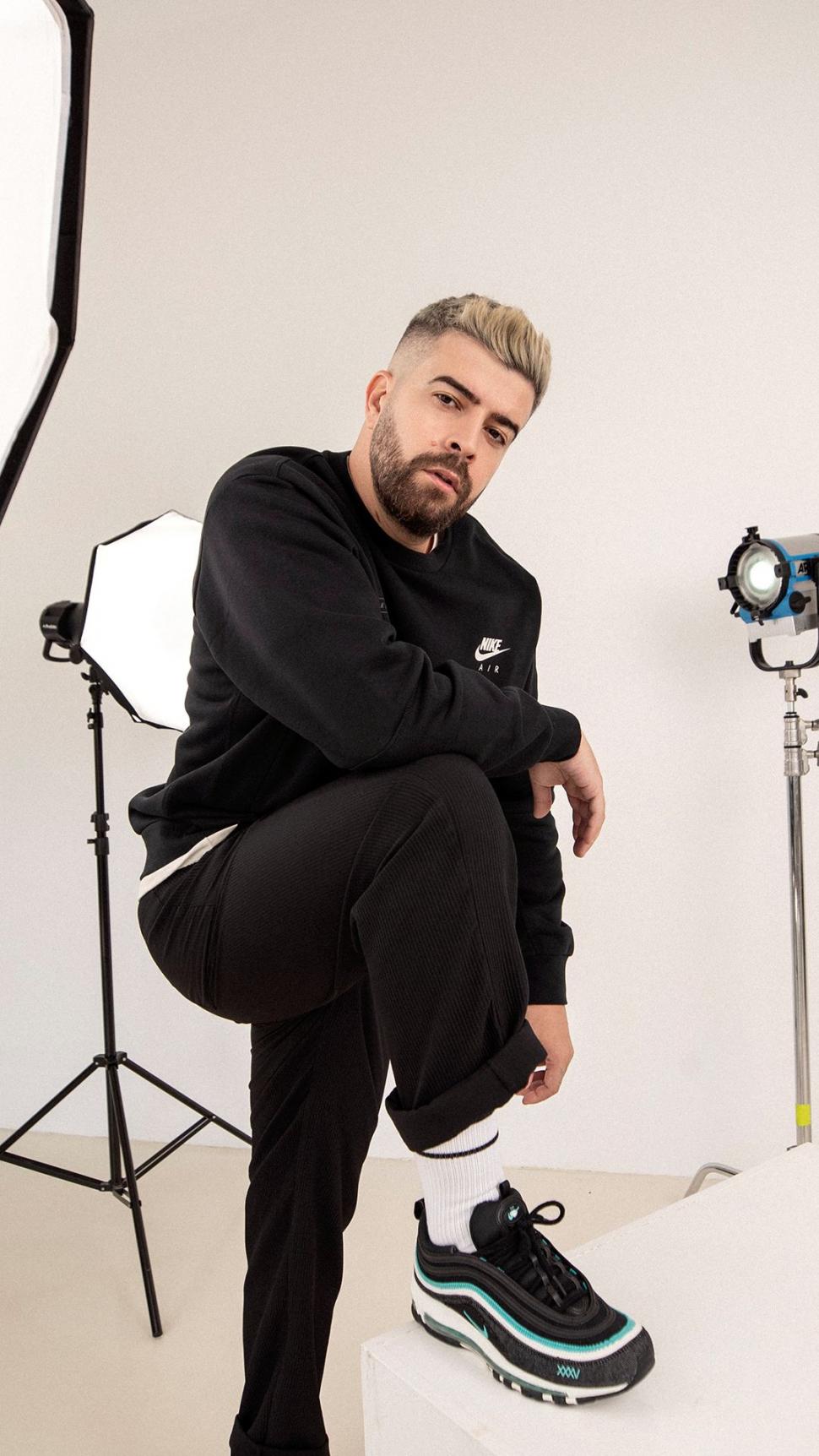 Sneakerheads, bucurați-vă! A sosit momentul! Give Fresh Air BUCHAREST! 765381