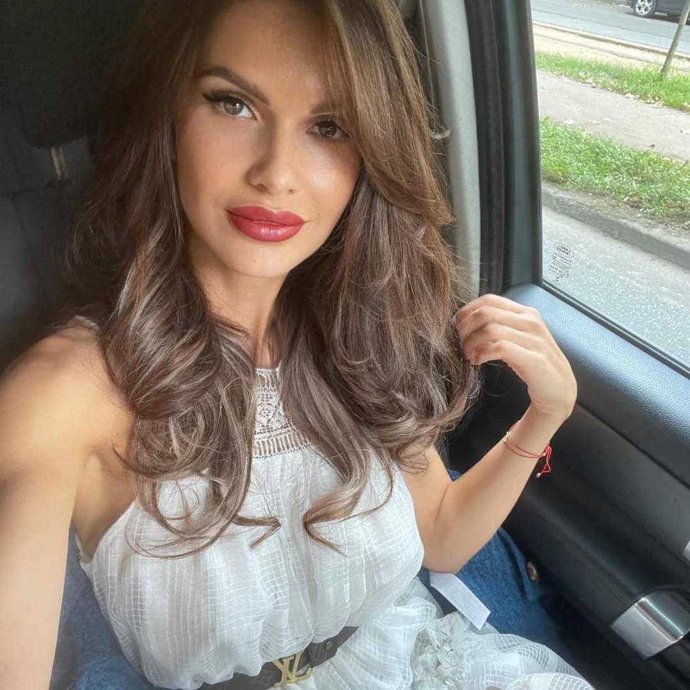 Iuliana, mama care s-a aruncat de pe bloc cu copiii în brațe, a parcat pe trecerea de pietoni. Ce au descoperit polițiștii în autoturism 765438