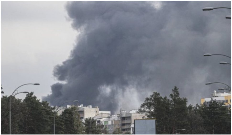 Rusia a efectuat bombardamente în oraşul ucrainean Liov, afirmă oficialii ucraineni