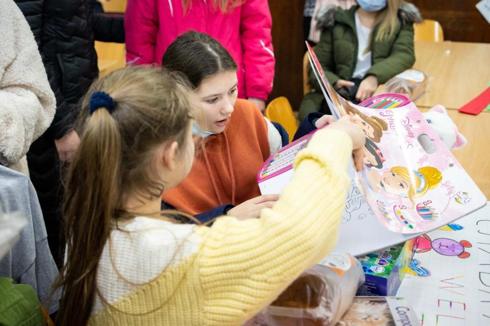 Gabriela Firea: "În România au găsit refugiu aproape 40.000 de copii ucraineni fugiți din calea bombardamentelor" 765595