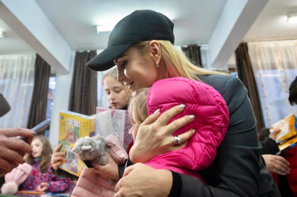 Gabriela Firea: "În România au găsit refugiu aproape 40.000 de copii ucraineni fugiți din calea bombardamentelor" 765605