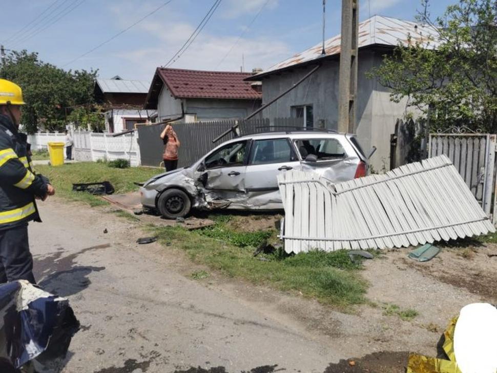 Accident grav în judeţul Prahova! O femeie a murit, iar doi bărbaţi au fost răniţi 766093