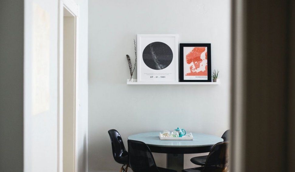 Decorează-ți casa cu amintiri de neuitat, alegând tablouri personalizate de la JESS PRINT