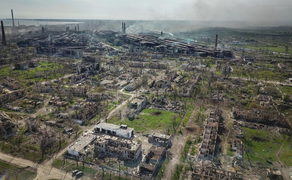 Război în Ucraina | Surpriza pregătită de liderii occidentali înainte de 9 mai | Armata rusă încearcă să-și acopere urmele la Mariupol 766165