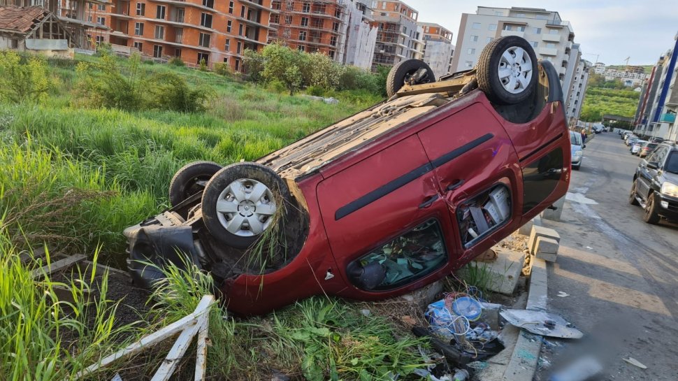 Accident rutier pe DN 1! Un tânăr din Cluj a condus fără permis, băut şi sub influenţa drogurilor
