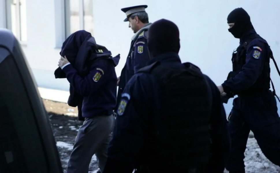 Un polițist a primit mită peste un milion de euro de la un om de afaceri. Tribunalul București l-a condamnat la 5 ani de închisoare
