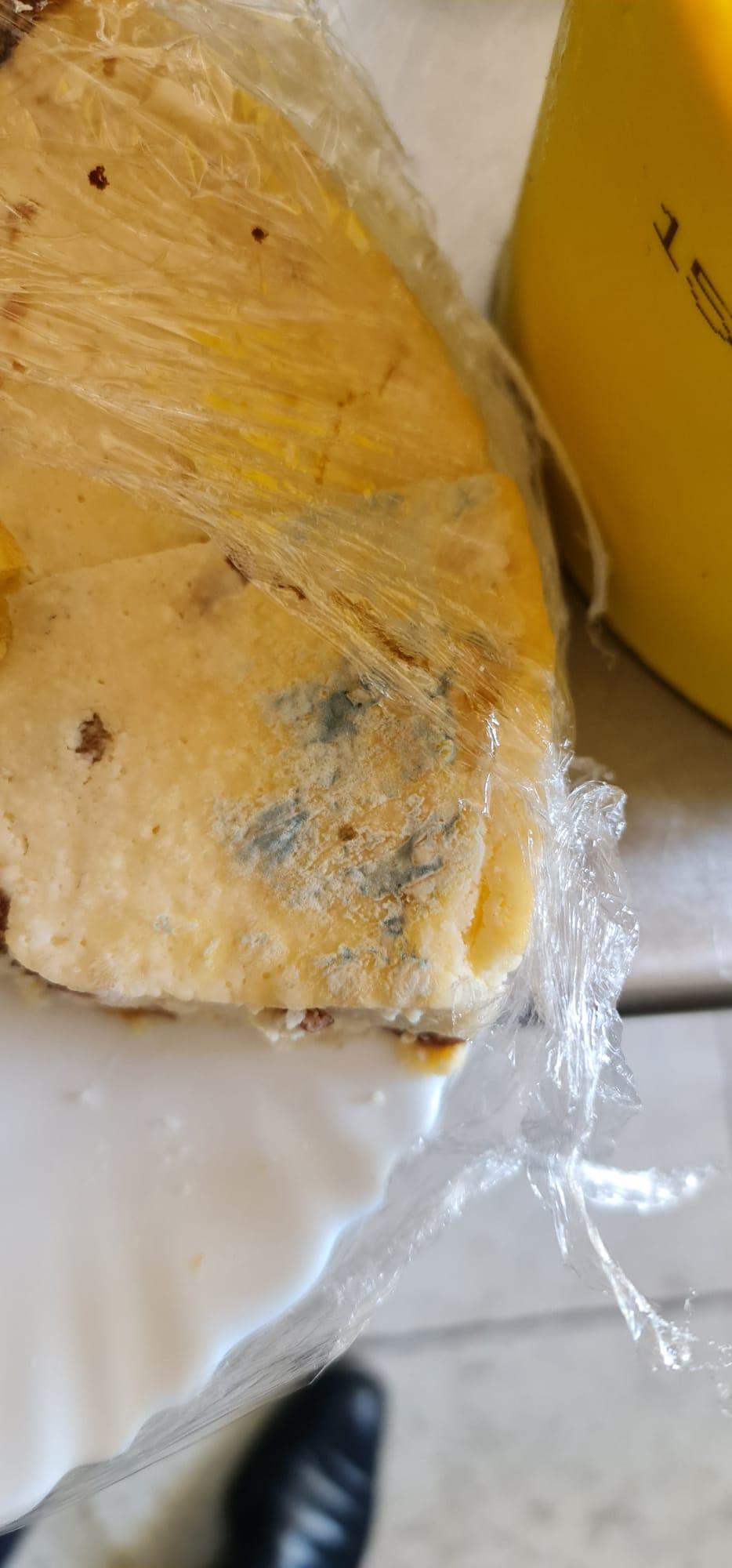 Excremente de șoareci, mâncare stricată și mucegăită, într-un restaurant din Galați. ANPC a dat o amendă usturătoare și a închis localul 767241