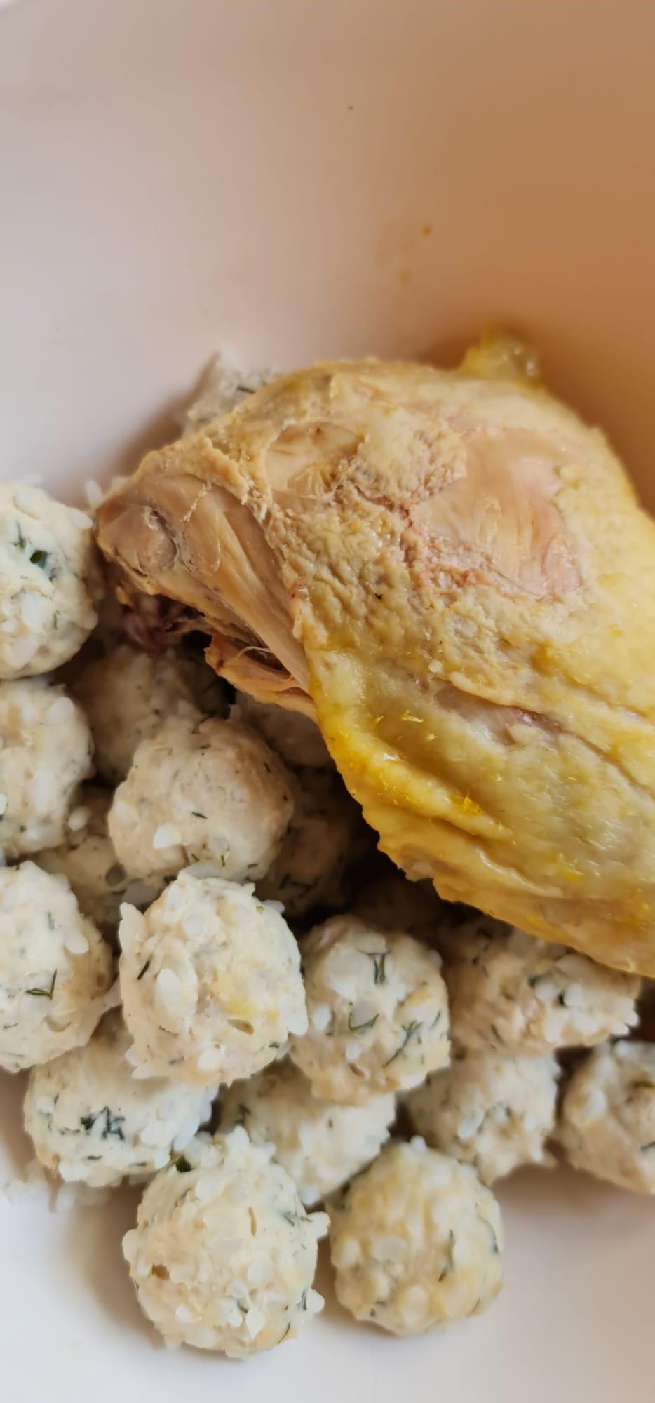 Excremente de șoareci, mâncare stricată și mucegăită, într-un restaurant din Galați. ANPC a dat o amendă usturătoare și a închis localul 767244