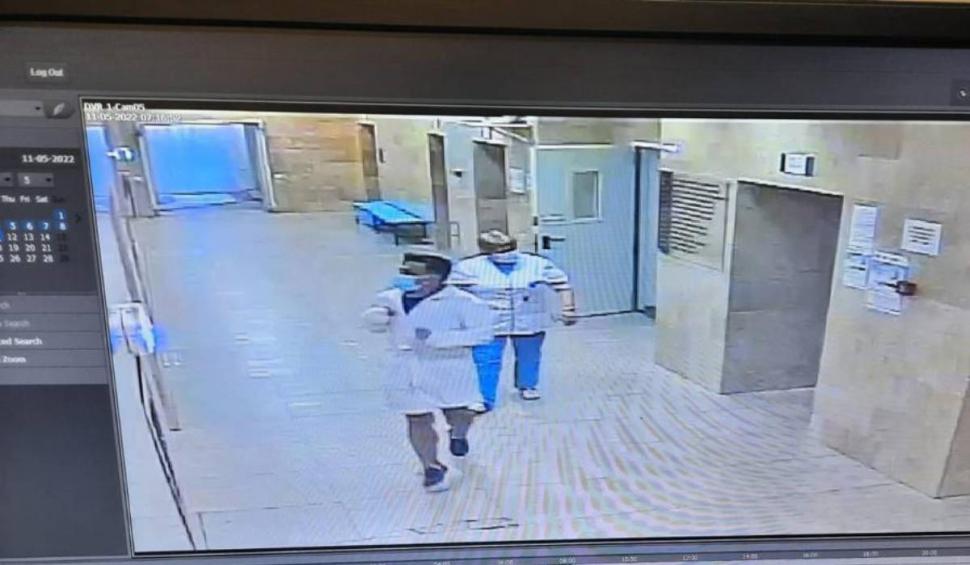 Deținutul care a evadat din Spitalul Bagdasar, îmbrăcat în haine de doctor, a fost prins 767131