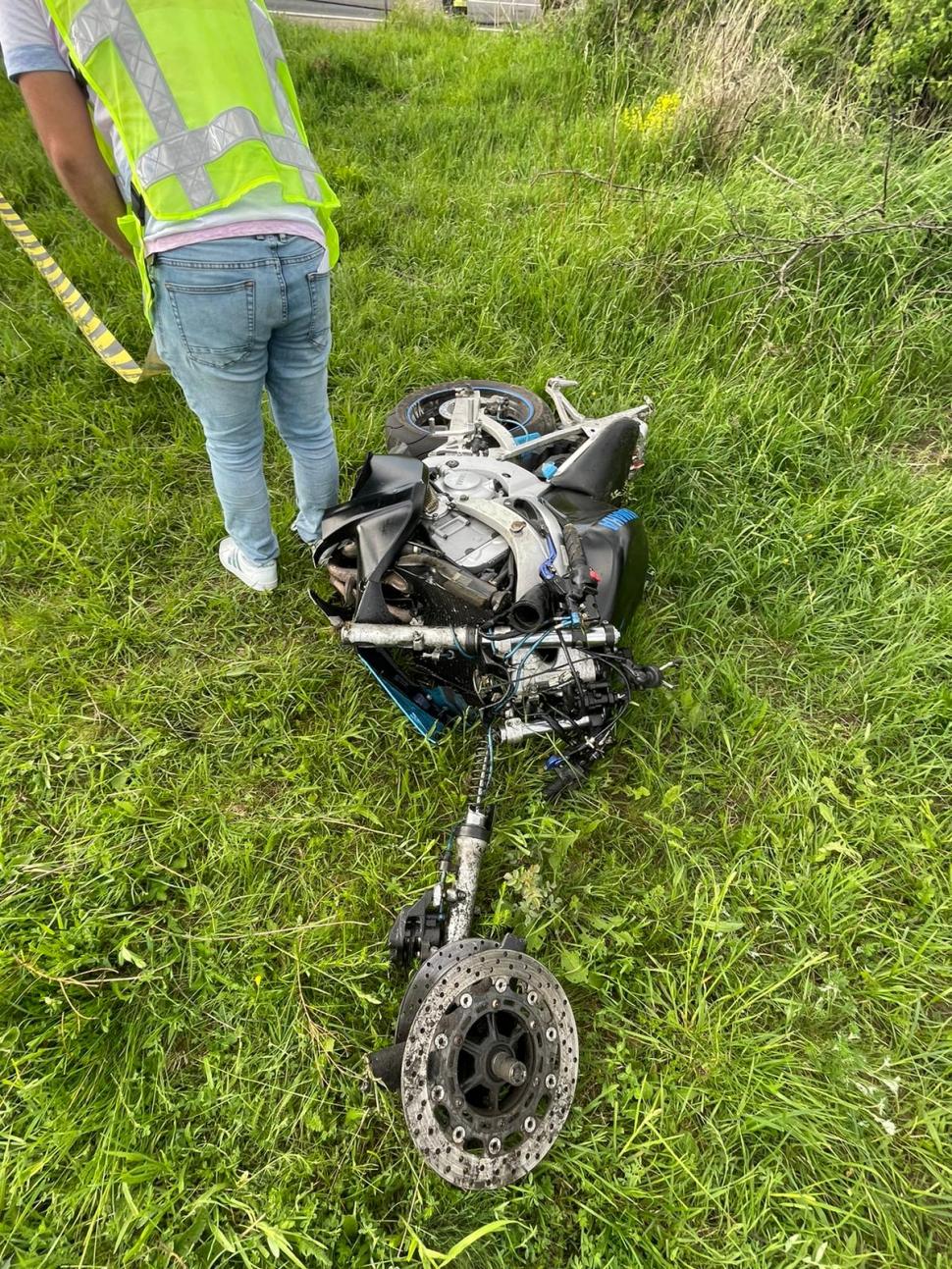 Un motociclist de 32 de ani a murit după ce s-a izbit frontal cu o maşină, în municipiul Hunedoara 767876