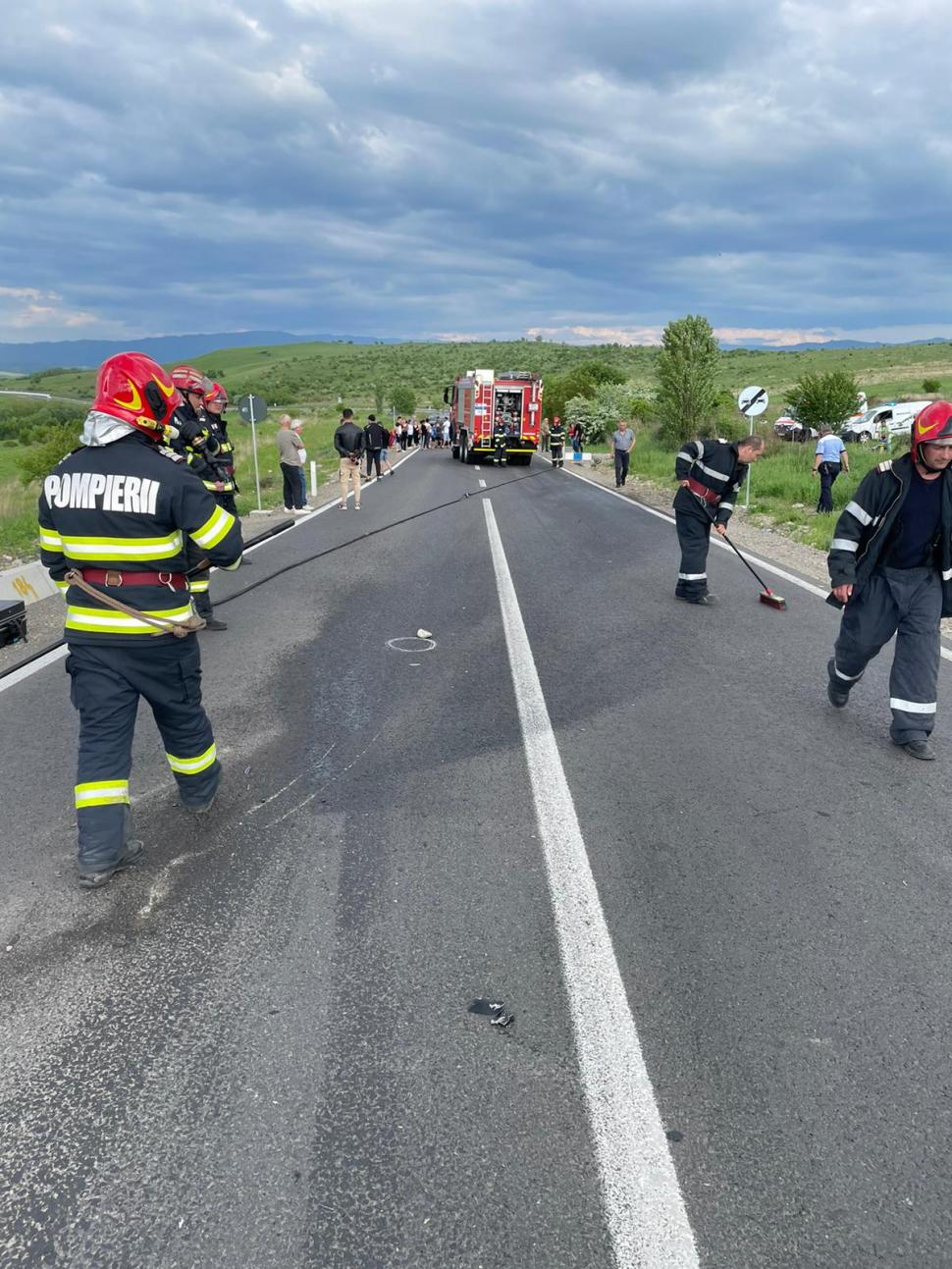 Un motociclist de 32 de ani a murit după ce s-a izbit frontal cu o maşină, în municipiul Hunedoara 767878