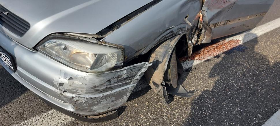 Un motociclist de 32 de ani a murit după ce s-a izbit frontal cu o maşină, în municipiul Hunedoara 767879