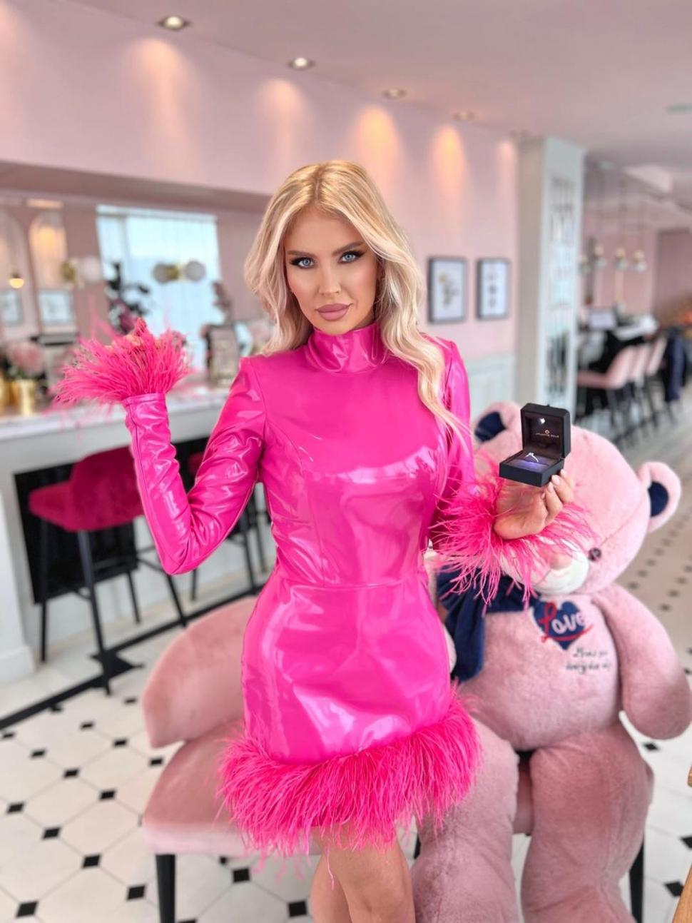 Ce este diastaza, boala de care suferă Andreea Bănică. "Se umflă și dacă beau apă" 767948