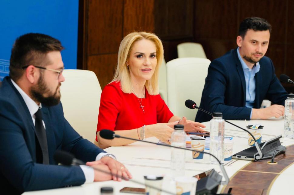 Gabriela Firea, mesaj de susţinere pentru tinerii din România | Ce proiecte pregăteşte ministerul Familiei 768082