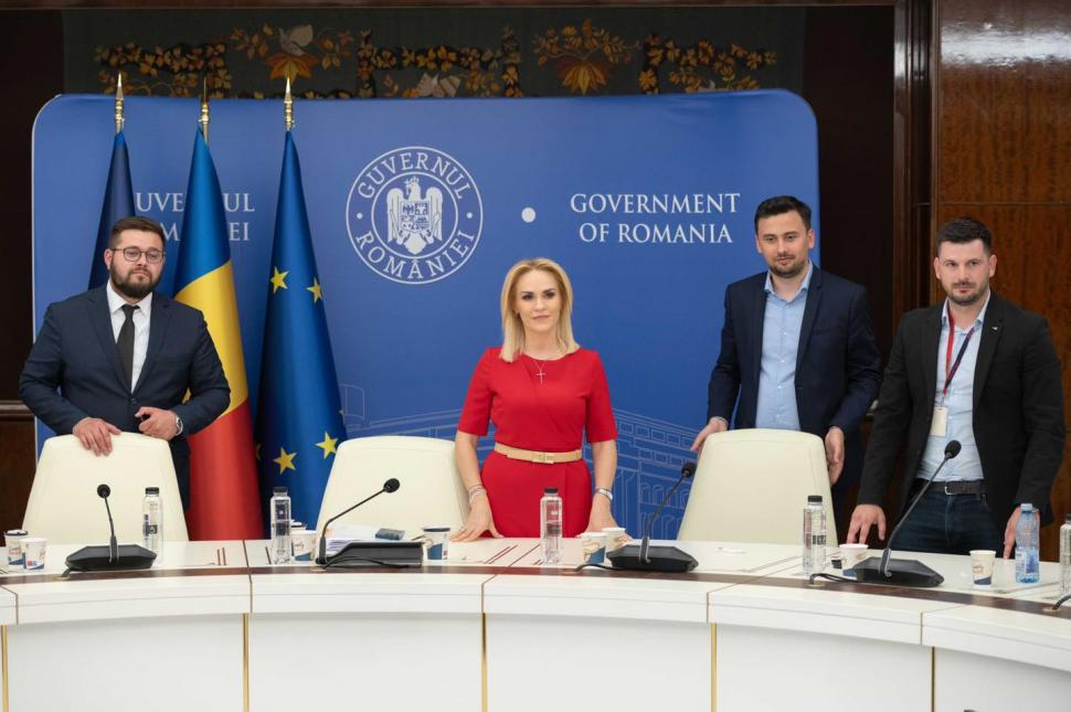 Gabriela Firea, mesaj de susţinere pentru tinerii din România | Ce proiecte pregăteşte ministerul Familiei 768083