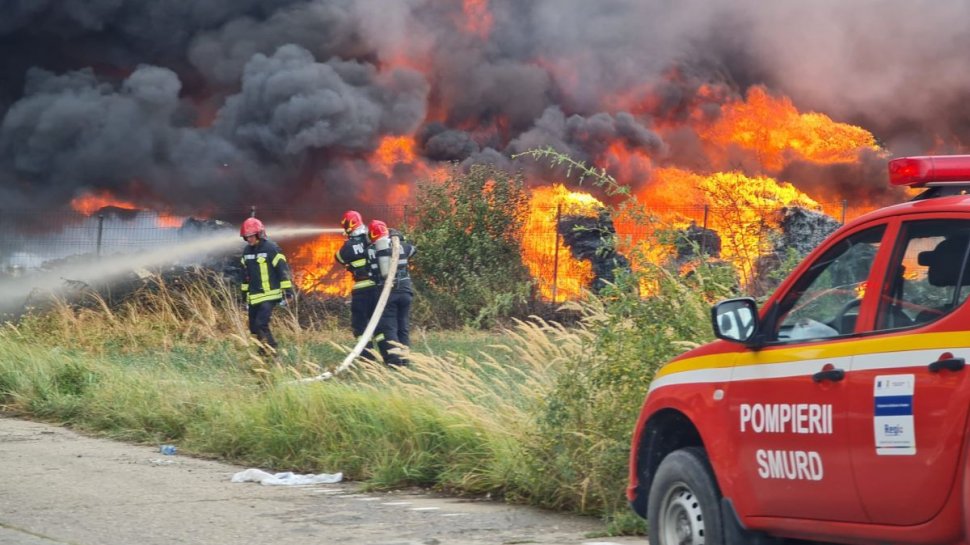 Un pompier al ISU Argeş a murit în timpul unui incendiu de vegetație pe autostrada A1