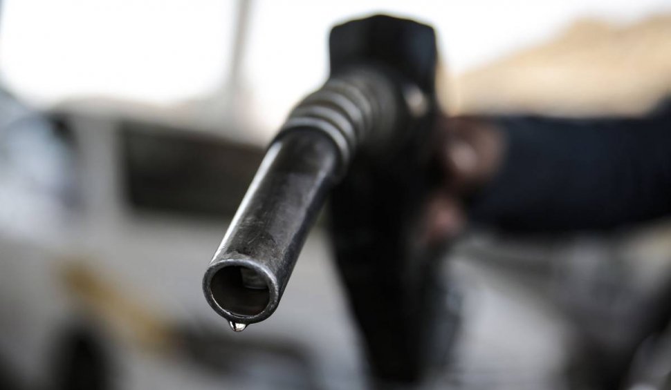 Prețul benzinei și al motorinei în România, astăzi, 18 mai 2022. Cât costă un litru de carburant 