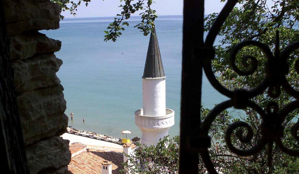 Castelul Reginei Maria şi grădina botanică din Balcic, cele mai îndrăgite atracţii turistice din Bulgaria 768033