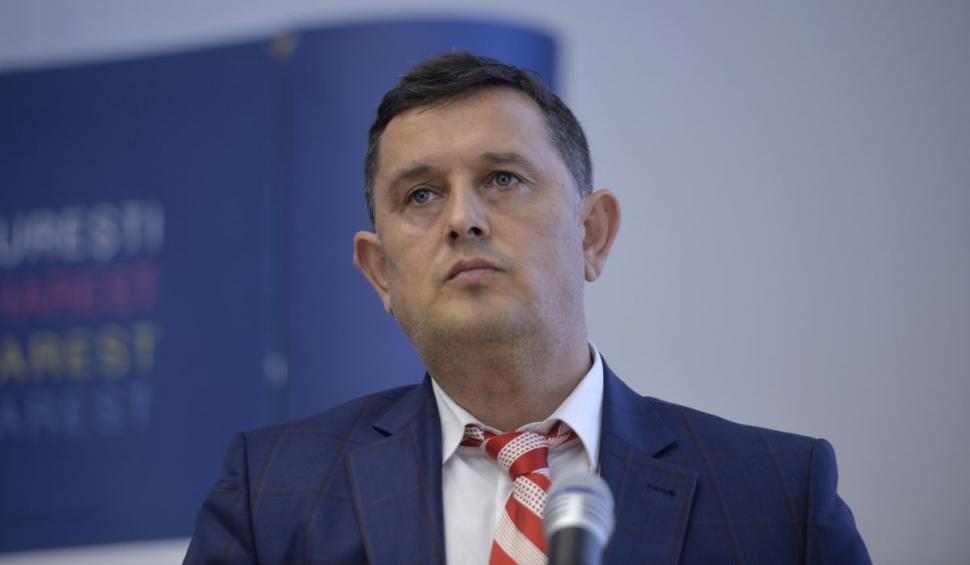 Gheorghe Piperea, atenţionare privind auto/recenzarea: "Aceste informaţii pot fi aur. Vouă vă plac? Ziceau unii că sunt Gică-contra"