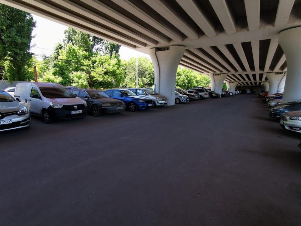 Șoferii cu mașinile vopsite din greșeală după gafa muncitorilor, amendați de Poliție în Otopeni. Cât au de scos din buzunar 769209