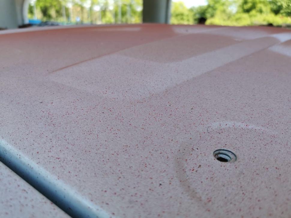 Șoferii cu mașinile vopsite din greșeală după gafa muncitorilor, amendați de Poliție în Otopeni. Cât au de scos din buzunar 769210