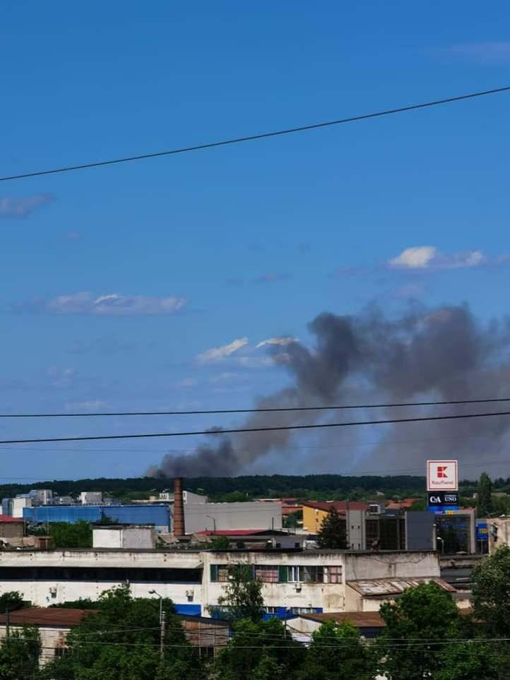 Incendiu puternic la o hală de construcţii din Timişoara 769339