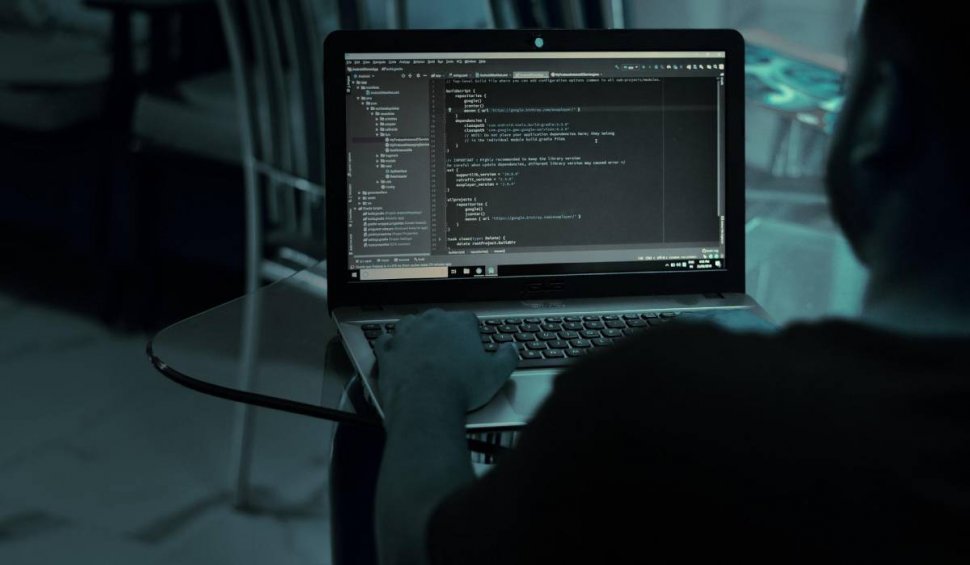 Atacurile cibernetice ale hackerilor ruși asupra site-urilor din România | Oficial din SRI, chemat să dea explicații la Comisia parlamentară de control