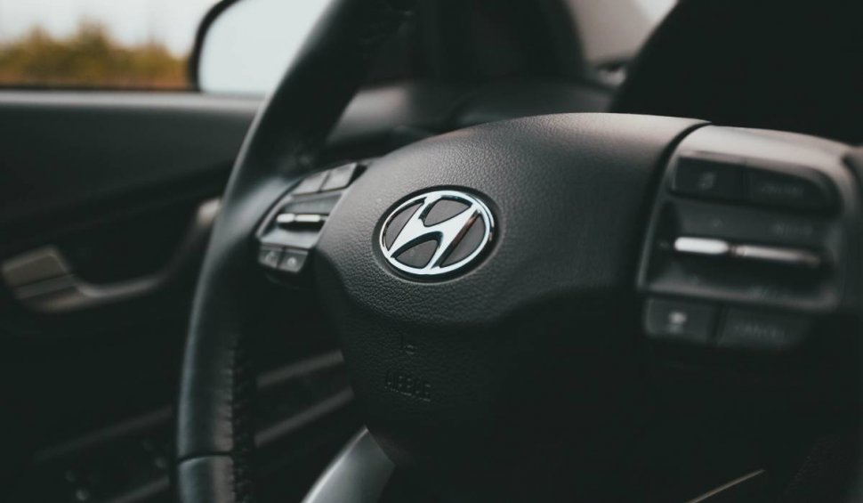 Hyundai recheamă în service sute de mii de mașini din cauza unei probleme la centurile de siguranță. Mai mulți șoferi au fost răniți