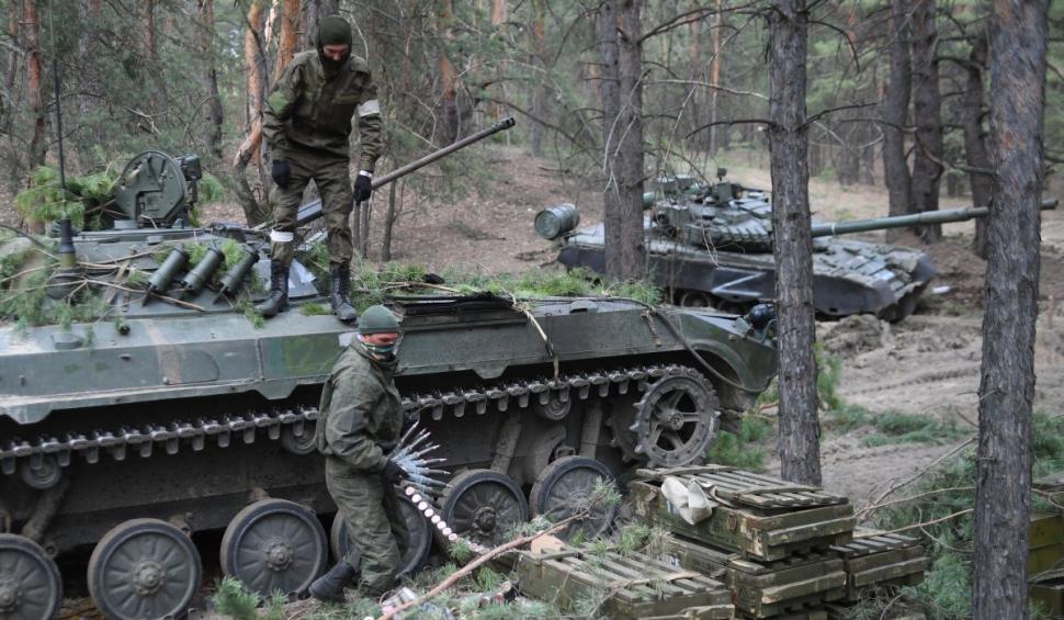 Lupte feroce pentru o autostradă din Donbas. Rușii vor să ocupe toată regiunea Lugansk