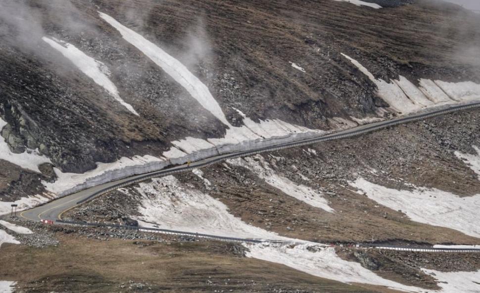 Cum arată acum Transalpina după deszăpezire 770085