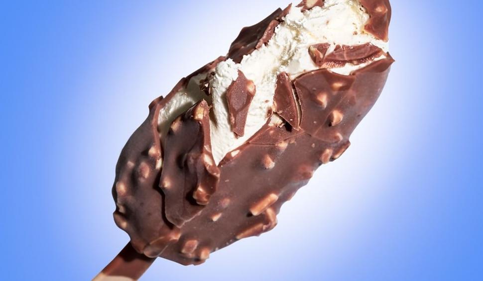 Pericolul din îngheţată: "Seamănă cu detergentul, ne modifică flora intestinală şi produce inflamaţii" 770439