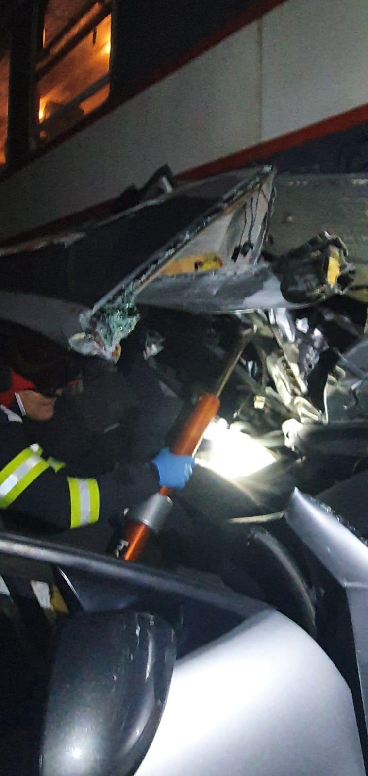 Accident feroviar grav în Satu Mare: Tânăr de 19 ani, mort după ce a fost prins sub locomotiva unui tren 770590