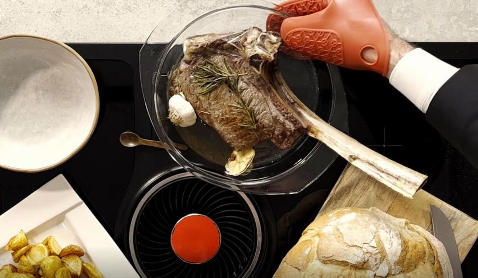 Friptură de vită cu cartofi noi, reţeta lui Alice Peneacă în ediţia 3 "Gătit la costum", sezonul 2 . Un prânz ideal pentru o masă în familie 770476