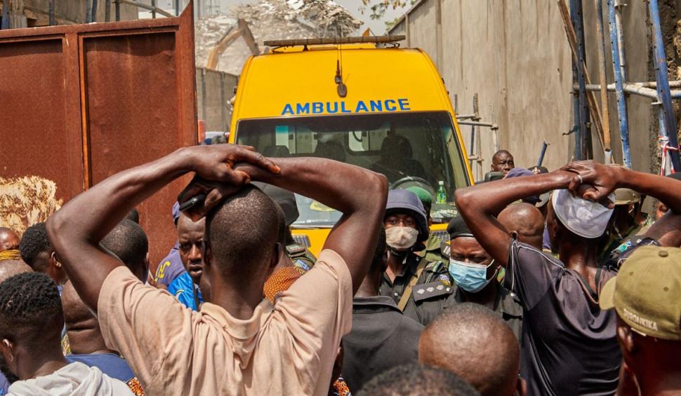 Peste 30 de oameni, printre care şi copii, au murit călcaţi în picioare pentru mâncare, la o biserică din Nigeria