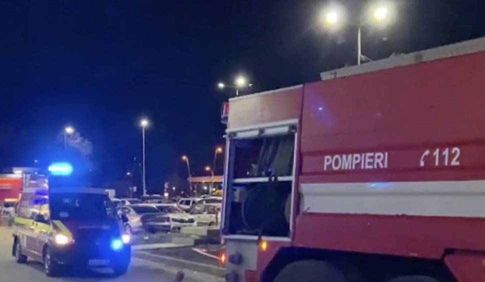 Evacuare în toiul nopții la Spitalul Județean Bacău. Pacienții au intrat în panică după ce au văzut fum și s-a declanșat alarma de incendiu