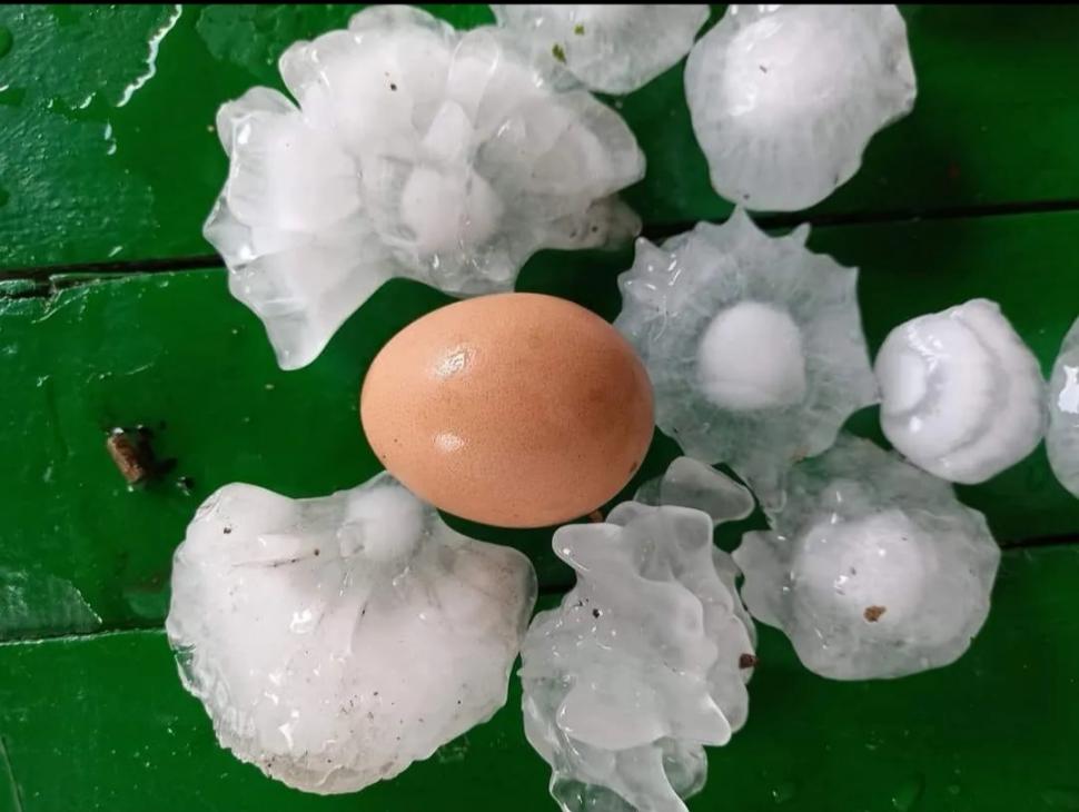 Ploaie cu grindină de mărimea unui ou de găină, în Bulgaria 770760