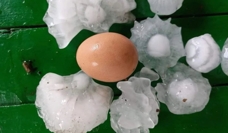 Ploaie cu grindină de mărimea unui ou de găină, în Bulgaria