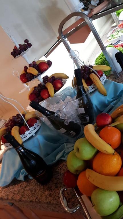 Cum arată și cât costă un sejur la hotelul lui Gigi Becali din Venus 770978