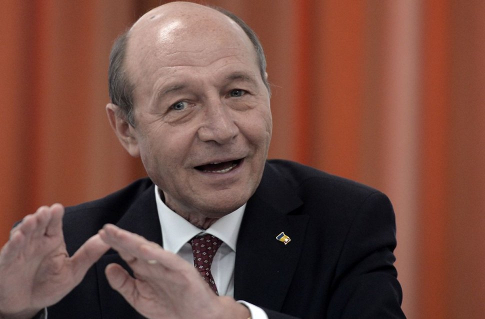 Traian Băsescu poate fi evacuat cu forţa din vila de protocol 