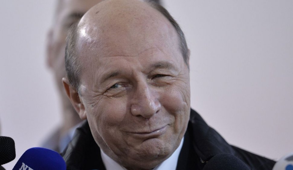 Traian Băsescu trebuie să elibereze vila de protocol până miercuri