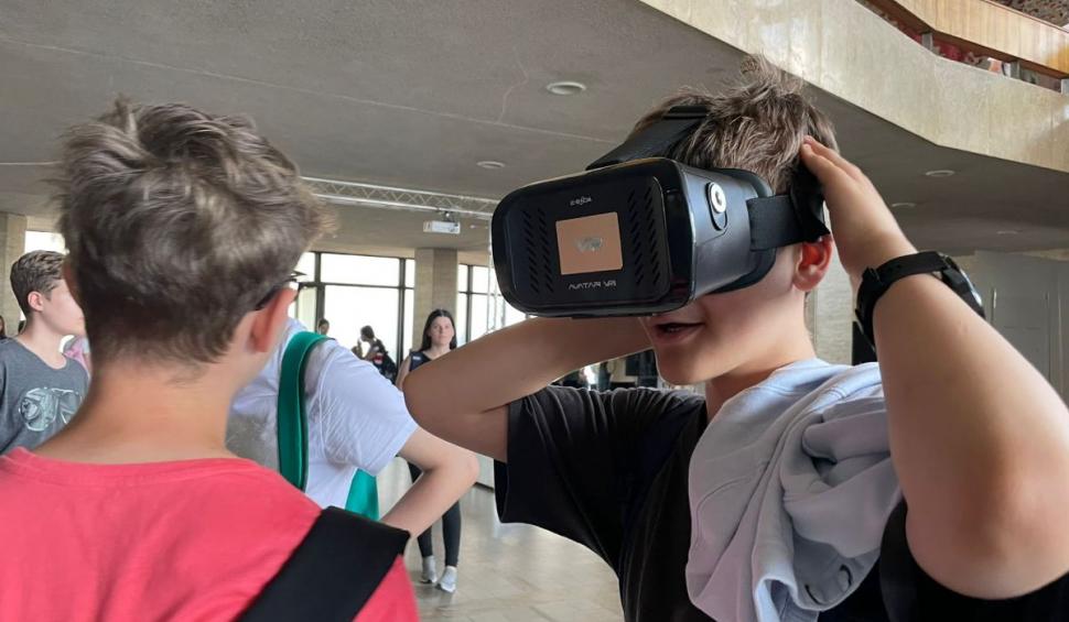 România la înălţime, centru al inteligenţei la Teatrul "Marin Sorescu" din Craiova 771099