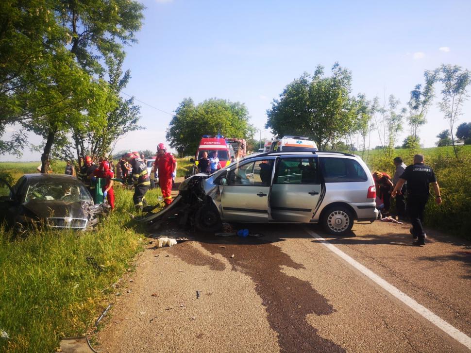Accident cumplit cu zece victime la Botoșani. Șapte dintre răniți sunt copii 771353